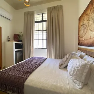 27 Colonial, Centro Historico Santo Domingo